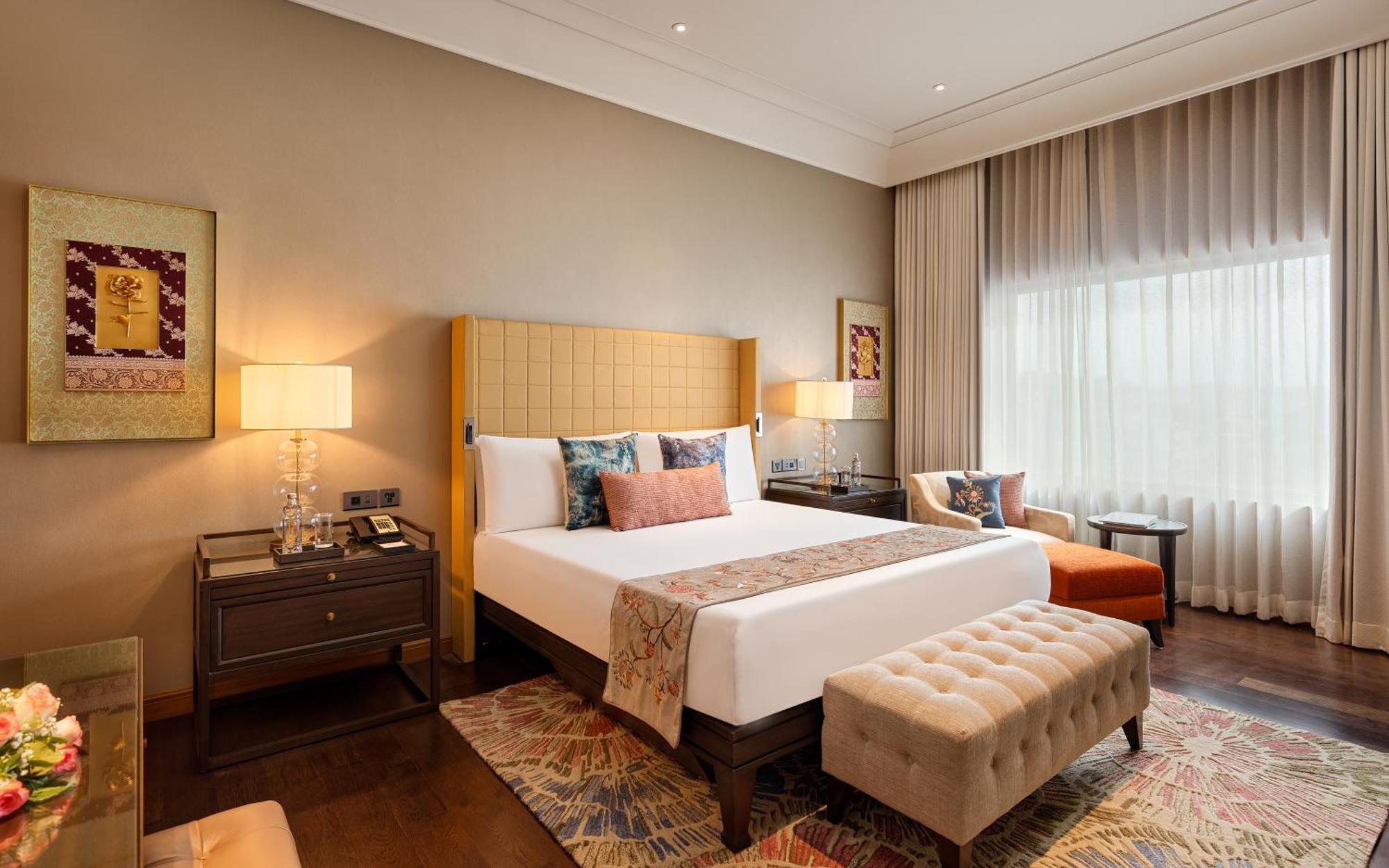 ホテル The Leela Hyderabad Banjara Hills エクステリア 写真