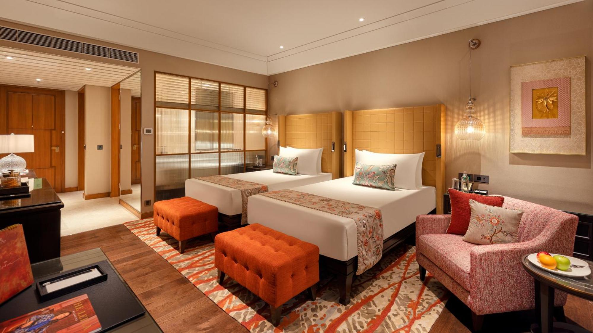 ホテル The Leela Hyderabad Banjara Hills エクステリア 写真