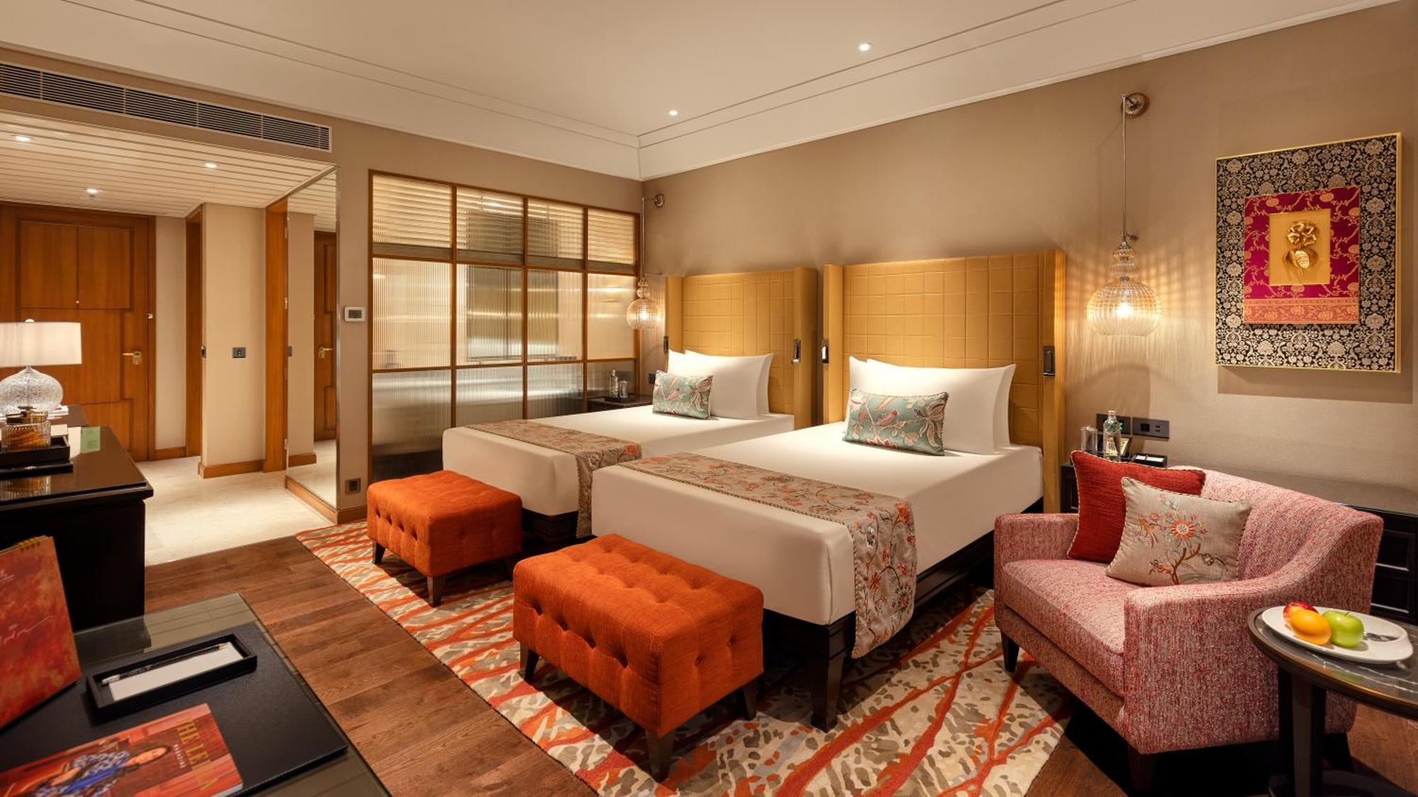 ホテル The Leela Hyderabad Banjara Hills エクステリア 写真