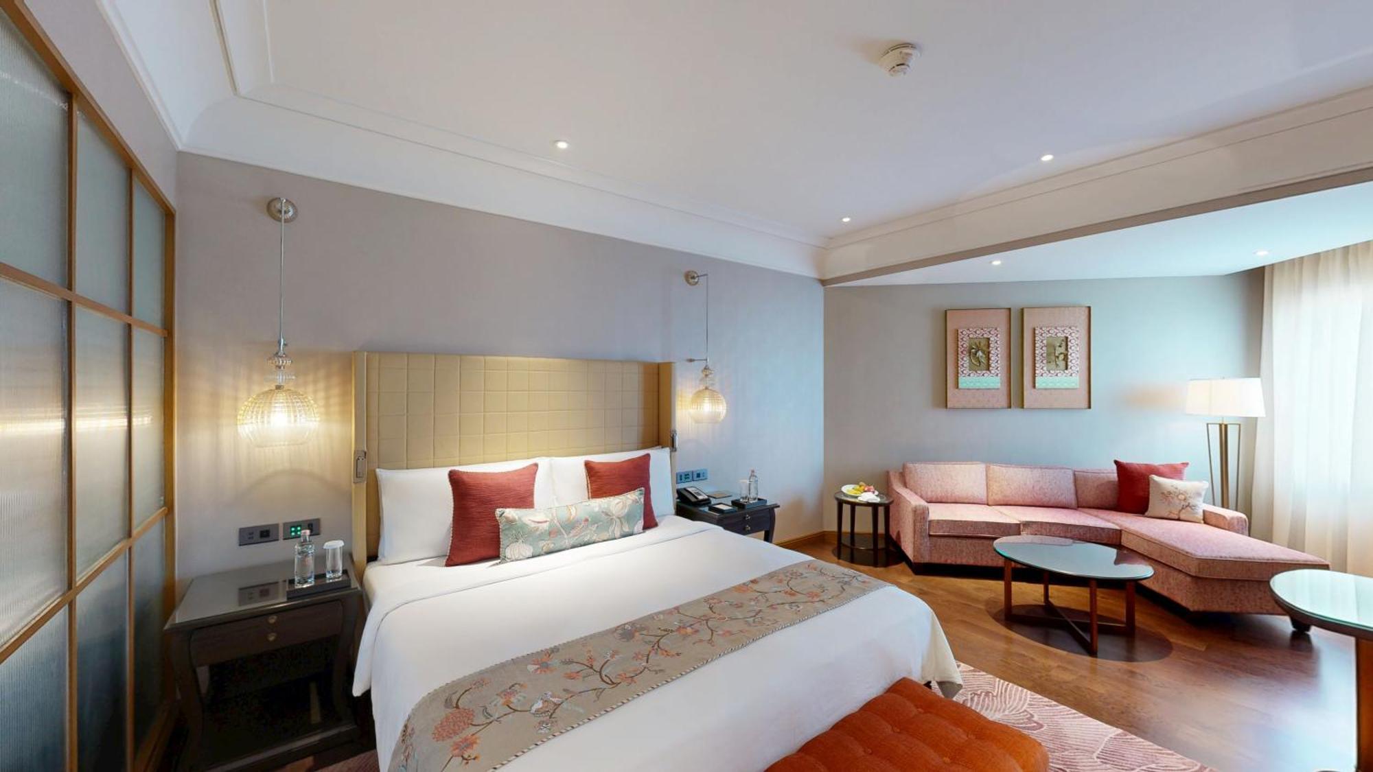ホテル The Leela Hyderabad Banjara Hills エクステリア 写真